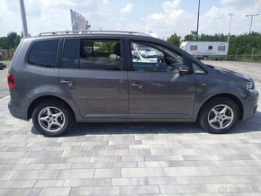 VW Touran 1,6 TDi ,7 mieste , možný leasing, úver - 4