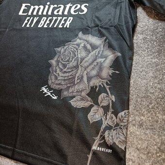 Real Madrid black rose edition jersey - 4