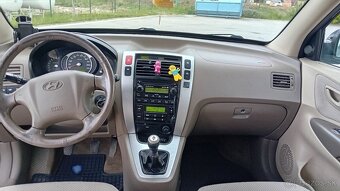 Hyundai Tuscon - 4