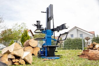 Scheppach Vertikálny štiepač dreva COMPACT 15 T, 3500W, 400 - 4