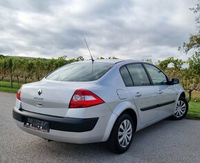 Renault Megane 1.4 16V 72KW/98PS R.V.04/2005 - 4