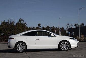 Renault Laguna Coupé - 4