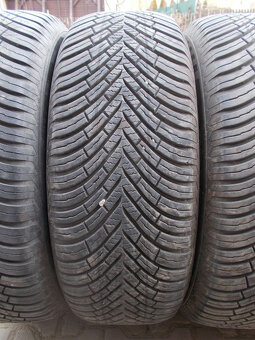 Pneumatiky Vredestein 205/60R16 XL celoročné 4ks - 4