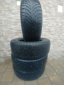 Nokian 215/65r17 - 4