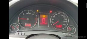 Budiky Audi A4 B7 2.0 TDI 8E0920901H - 4