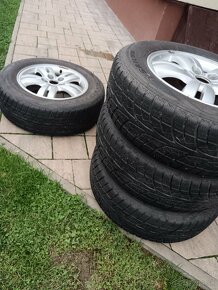 Predám elektróny 215/65R16 so zimnými gumami - 4