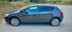 Opel Astra J 1.6 benzín 85 kw - 4