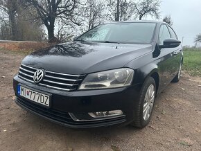 Volkswagen Passat B7 sedan - 4