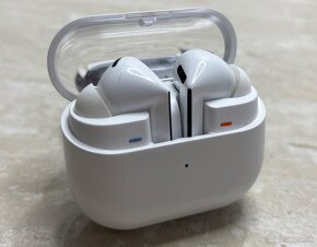 Samsung Galaxy Buds 3 Pro - 4