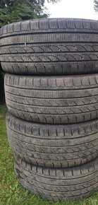 Predam zimne pneu 225/45R17. - 4