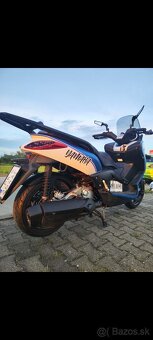 YAMAHA XMAX 250 - 4