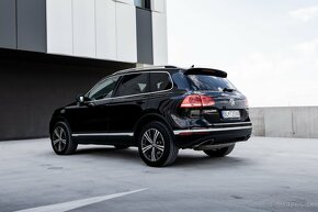 Volkswagen Touareg 3.0 V6 TDI DSG 4MOTION 262k - 4