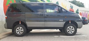 Hyundai H1 Starex 2,5CRDi veria 4WD - 4