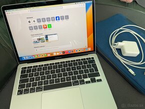 MacBook Air 13" 256GB - 4