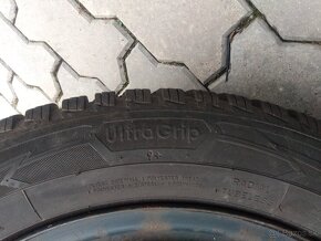 • "16 plechové disky 5x112 + zimné pneu 205/55 R16 • - 4