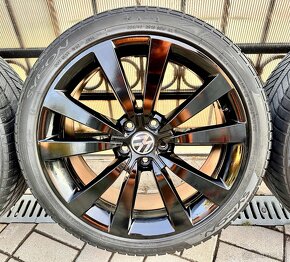 VW Tornado 5x112 235/40 R19 - 4