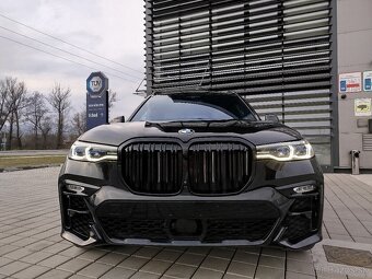 BMW X7 xDrive M50i A/T M-Packet 530PS V8 / 2021 - 4