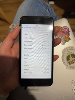 iPhone SE 2020 64GB - 4