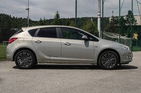 Opel Astra 1.4 Turbo 140k Sport - 4