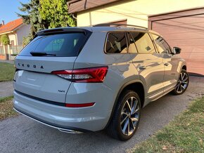 Kodiaq Sportline 4x4 7miest Nardo Grey Virtual Pano 83t. km - 4