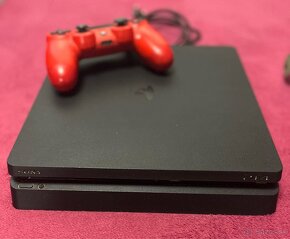 Playstation 4 Slim 1 TB plus reproduktor - 4