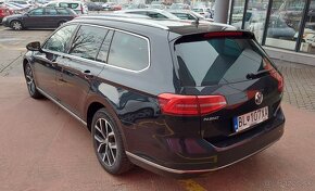 Volkswagen Passat Variant 2.0 TDI 110kW DSG Highline - 4