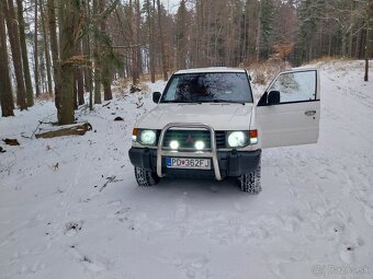 Predám Mitsubishi pajero 2,5GLX - 4