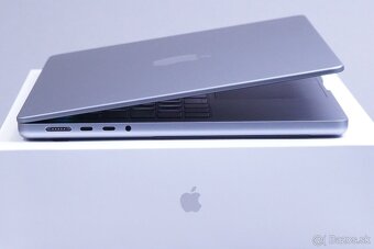 ZÁRUKA/Macbook Pro14"/M3 Pro/36GB RAM/1TB SSD - 4