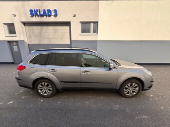 Subaru Outback 3,6 R - 4