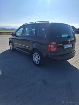 Vw touran 2.0tdi HIGHLINE - 4