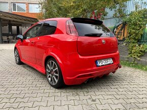 Fiat grande punto Abarth - 4