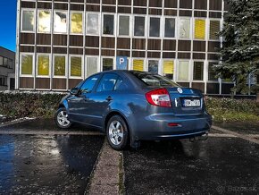 Suzuki SX4 Sedan LPG Benzín - 4