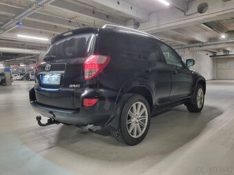 Toyota Rav 4 - 4