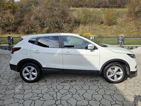 Nissan Qashqai - 4