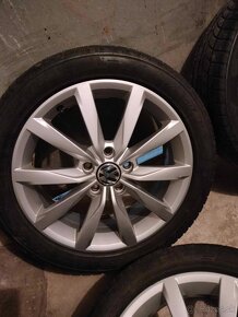 4ks alu disky orig. VW 5x112 R17 pneu zimné - 4