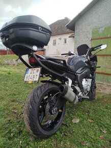 Yamaha fz1 - 4