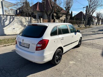 Škoda Fabia 2 kombi 1.6 TDI 12/2011 biela 255tis. km - 4