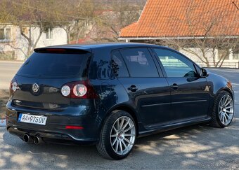 Volkswagen Golf 5 - 4