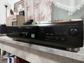 Sony CDP-XE 300 - 4