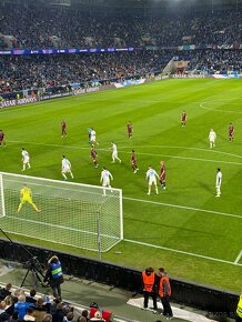 ŠK SLOVAN BRATISLAVA - DINAMO ZÁHREB , AC MILÁNO , STUTTGART - 4