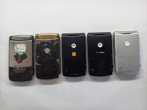 Motorola RAZR V3i STEELGRAY + RAZR2 V8 RAZR V3 E4 Dotyková - 4