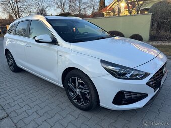 Hyundai i30 1.5 Turbo benzin MHEV -len 20tis km - 4