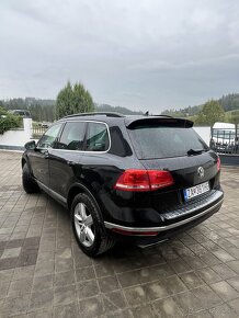 Volkswagen Touareg SUV 3.0 tdi 4x4 Vzduchovy Podvozok - 4