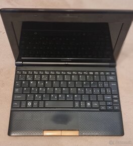 Toshiba netbook NB500-112 - 4