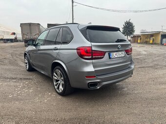 BMW X5 xDrive40d F15 - 4