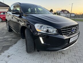 Volvo XC60 D4 Momentum Geartronic AWD - 4