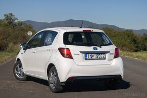 Toyota Yaris 1.5 Hybrid CVT - 4