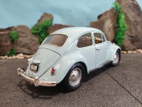 Prodám model 1:18 Volkswagen Beetle 1967 - 4