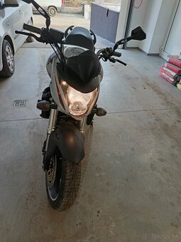 Honda Hornet 600 CBF - 4