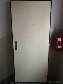 Staré dvere zo zárubňou Lacno - 4